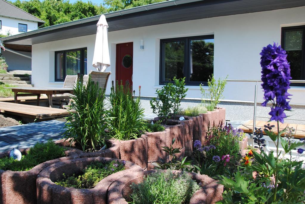 Ferienwohnung Direkt In ザスニッツ 部屋 写真